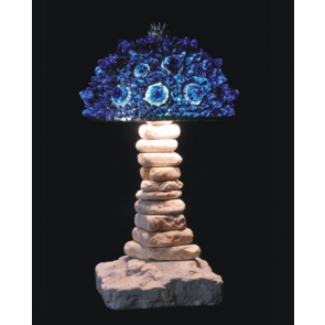 Lampe artisanale fabriquée à partir de verre recyclé, modèle bleu foncé