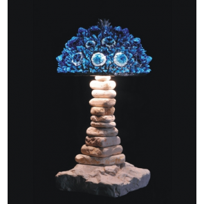 Lampe artisanale fabriquée à partir de verre recyclé, modèle bleu ciel